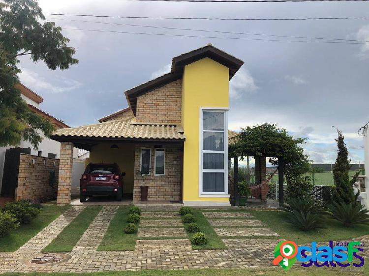 Casa alto padrão em condomínio fechado