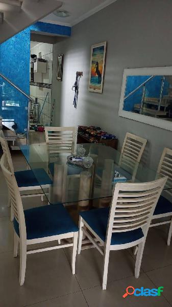 Sobrado com 3 dormitórios, cond. Vila D' Este - Cotia