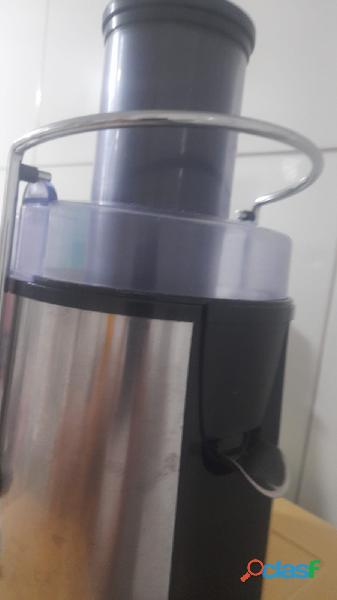 Vende se 1 centrifuga