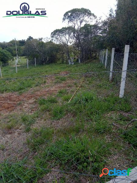 Terreno fácil acesso