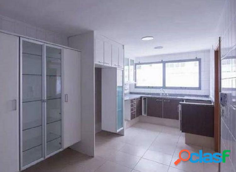 Apartamento com 4 quartos, 198m², à venda em São Paulo,