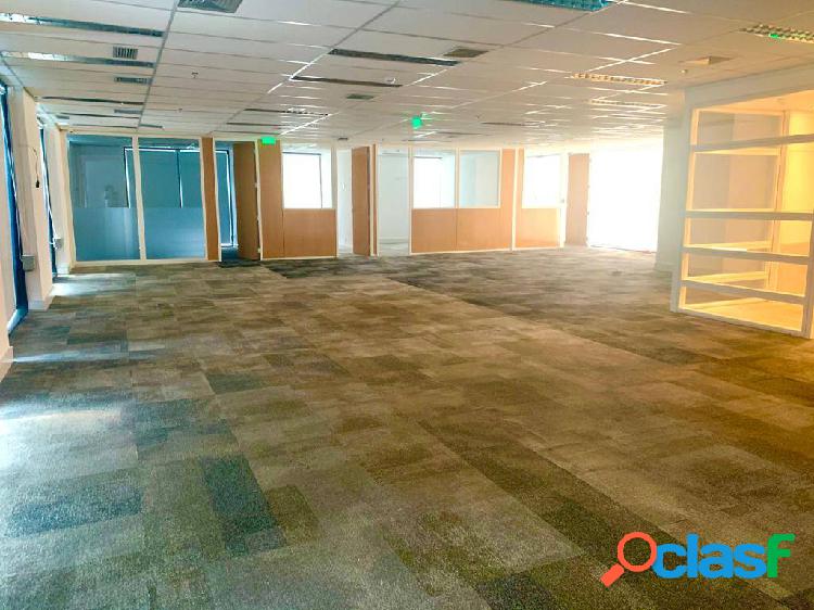 CONJUNTO COMERCIAL COM 255M2 DE ÁREA ÚTIL PARA ALUGAR NP