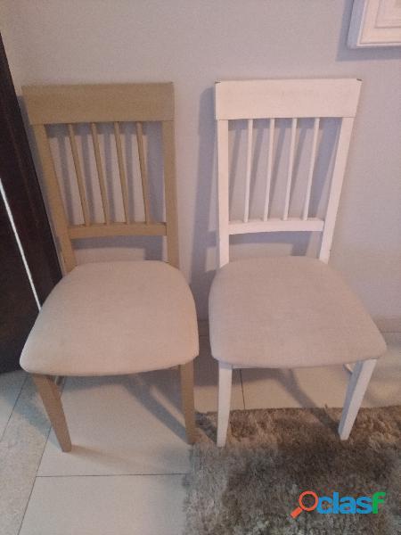 Cadeiras almofadadas