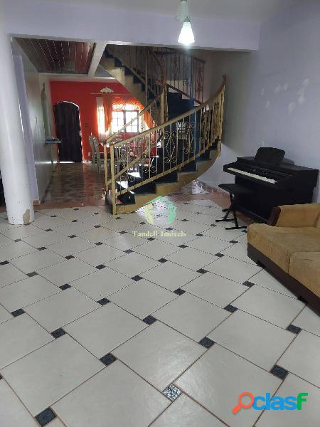 Sobrado 3 dormitórios (Vila Vitória)