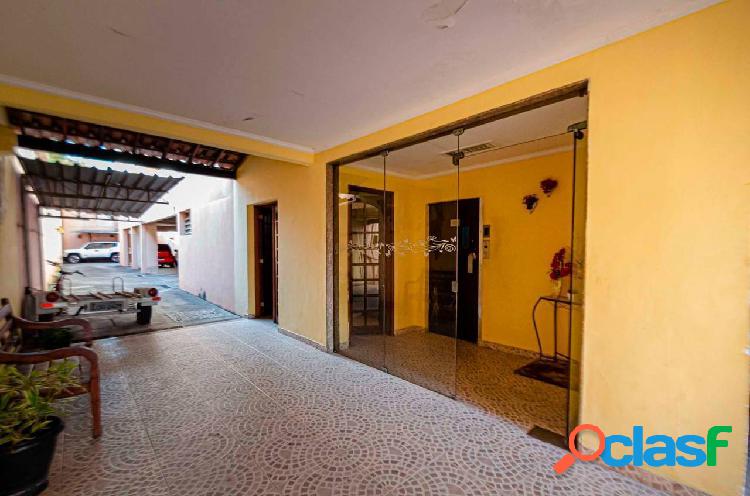 Apartamento com 3 dormitórios - Campo Grande - Zona Oeste