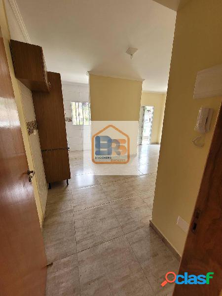 Apartamento de 2 dormitórios para locação na vila