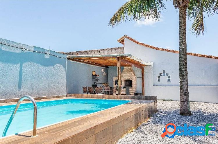 EXCELENTE CASA C/ PISCINA-3 QUARTOS-PERTO DA PRAIA