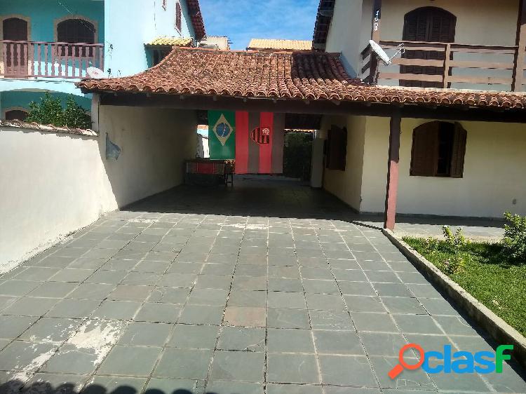 TRÊS CASAS Á VENDA, NA PRAIA DO PERÓ EM CABO FRIO - RJ