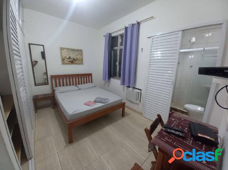 Apartamento com saleta e 1 quarto para venda rua do Catete,