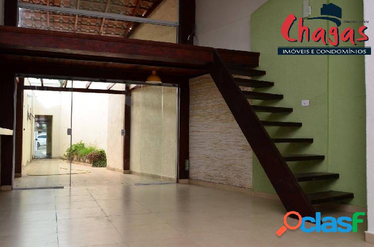 VENDE-SE | CASA E PONTO COMERCIAL | CENTRO.