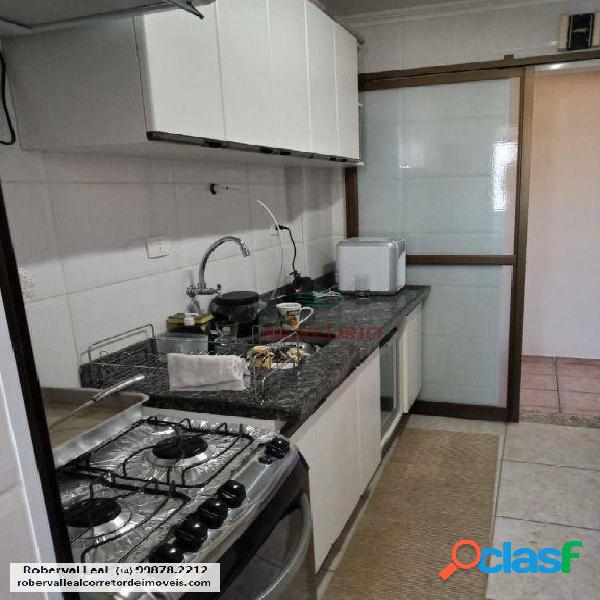 Apartamento com 2 dormitórios à venda, 78 m² por R$
