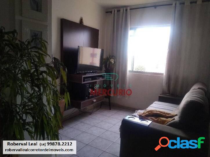 Apartamento com 3 dormitórios à venda, 65 m² por R$