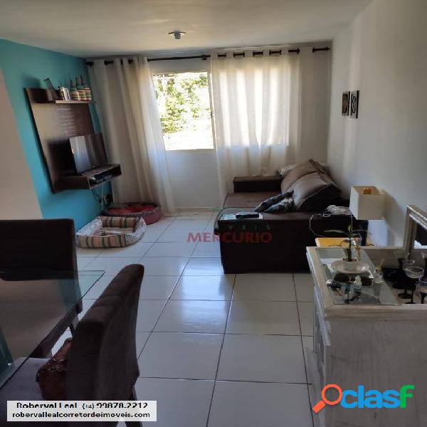 Apartamento com 3 dormitórios à venda, 72 m² por R$