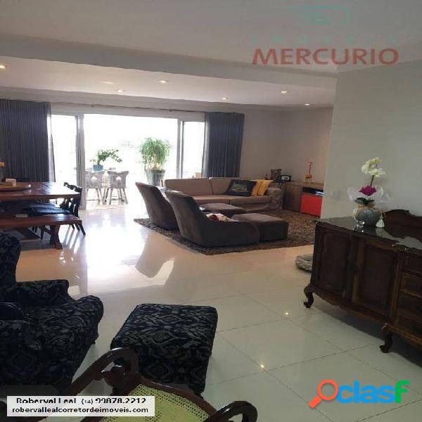 Apartamento com 4 dormitórios à venda, 196 m² por R$