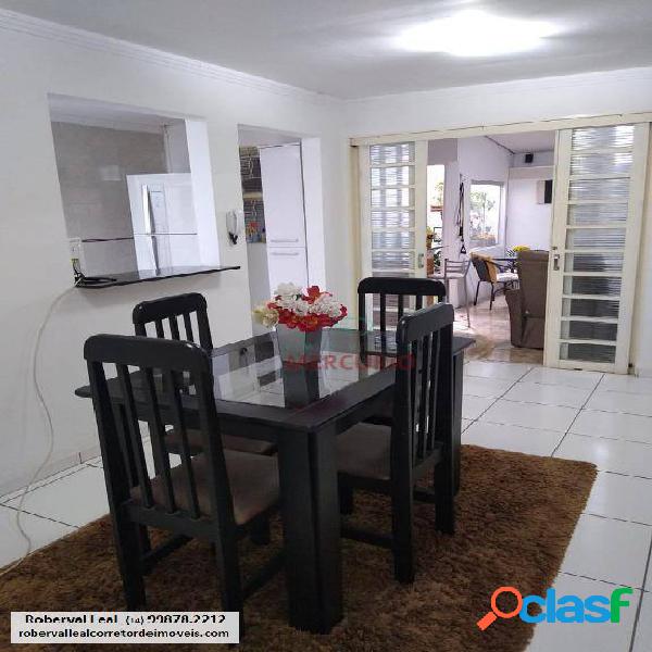 Casa com 1 dormitório à venda, 153 m² por R$ 220.000,00 -