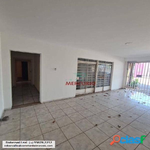 Casa com 2 dormitórios à venda, 144 m² por R$ 320.000,00