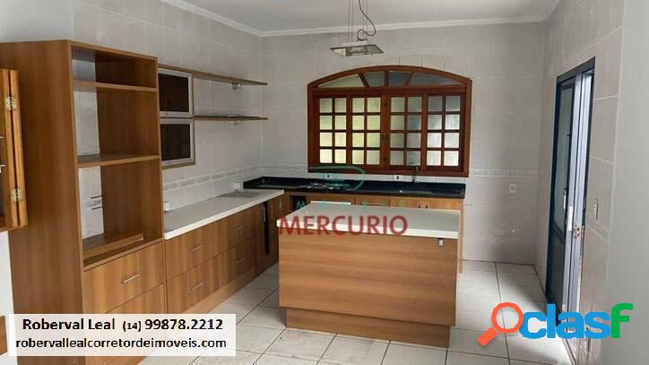 Casa com 2 dormitórios à venda, 200 m² por R$ 390.000,00