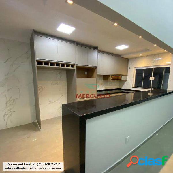 Casa com 3 dormitórios à venda, 149 m² por R$ 570.000,00