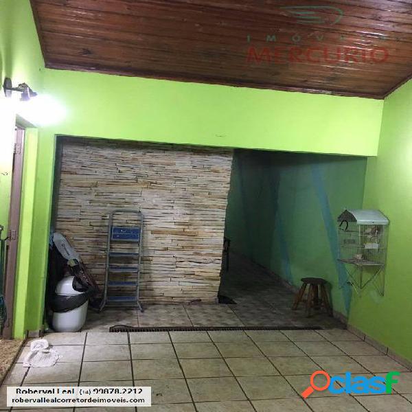 Casa com 3 dormitórios à venda, 180 m² por R$ 370.000,00