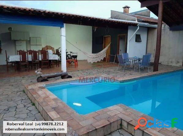 Casa com 3 dormitórios à venda, 220 m² por R$ 430.000,00