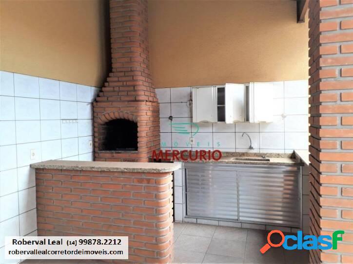 Casa com 4 dormitórios à venda, 250 m² por R$ 680.000,00