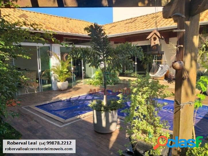 Casa com 4 dormitórios à venda, 400 m² por R$