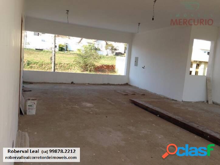 Casa com 4 dormitórios à venda, 750 m² por R$