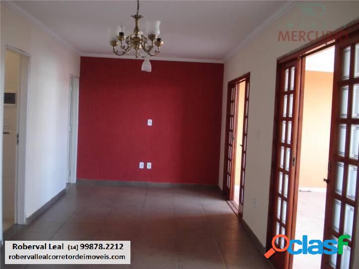 Sobrado com 5 dormitórios à venda, 224 m² por R$