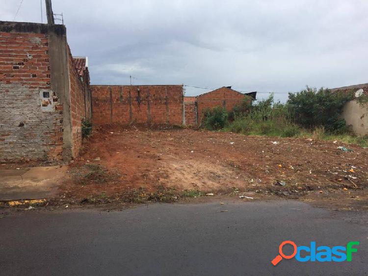 2 lotes encaixados com 125m² no Parque Jaraguá