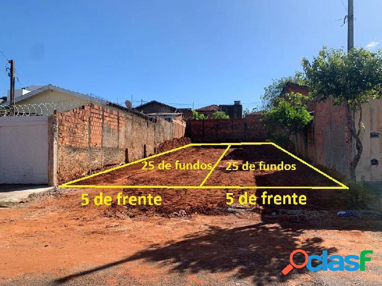 2 meio lotes com 125m² na Vila Garcia