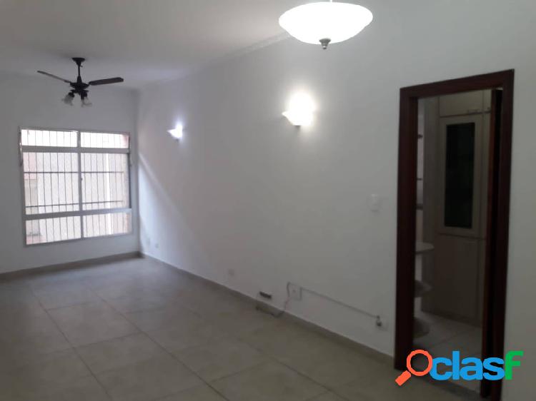 Apartamento 2 Dormitórios - Dep. Empregada - Garagem -