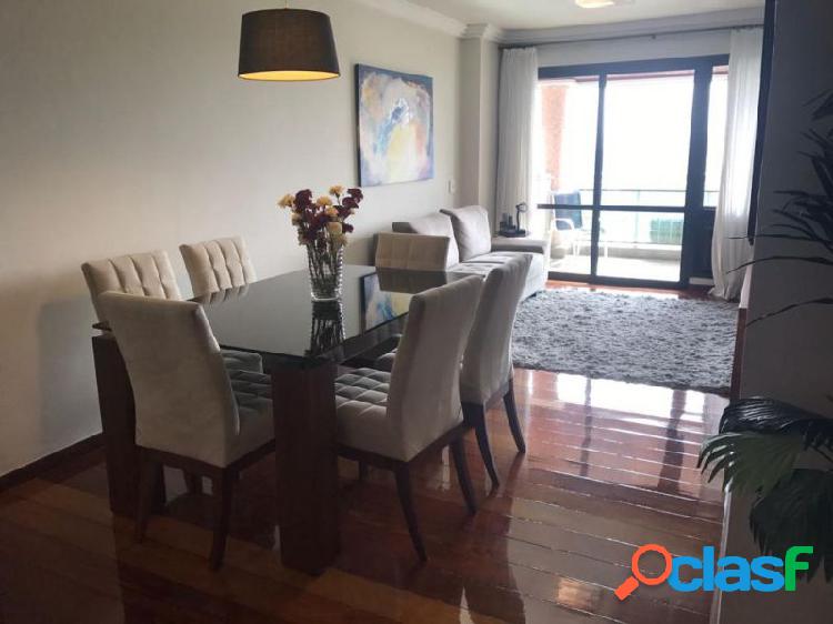 Apartamento no 8 andar com 1 suite, 2 quartos, 145m² á