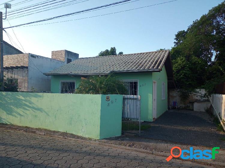 Casa a venda no norte da ilha de Florianópolis SC.