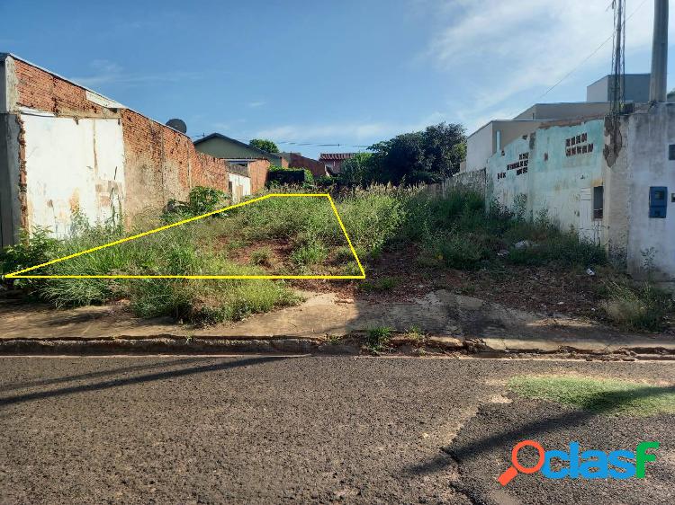 Terreno com 125m² no Parque Jaraguá