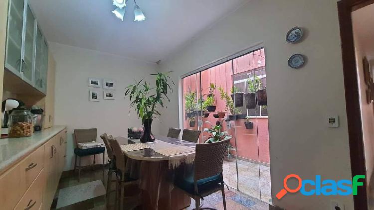 Vendo linda casa no condomínio Egistro Ragazzo