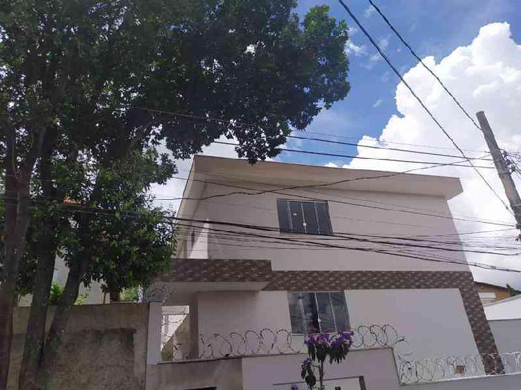 Casa, Santa Mônica, 2 Quartos, 2 Vagas, 1 Suíte