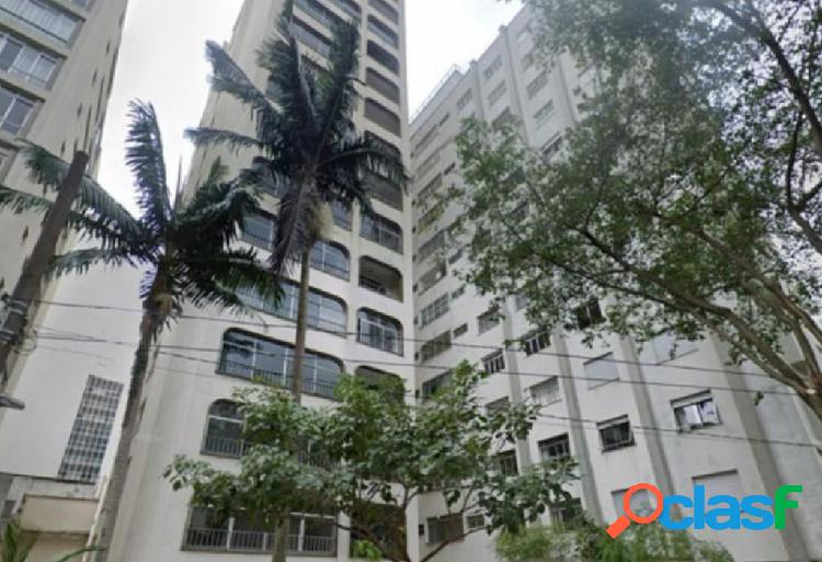 Apartamento com 2 quartos, 215m², à venda em São Paulo,