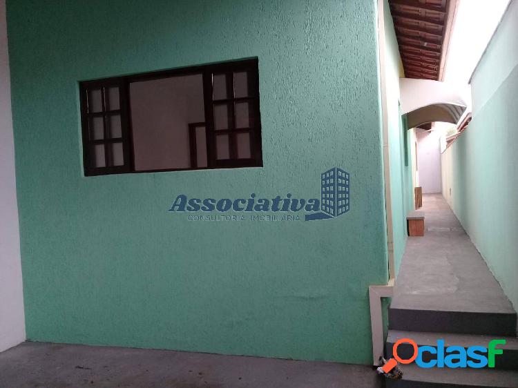 Casa 02 dormitórios sendo (01 suíte) - R$ 240 mil no
