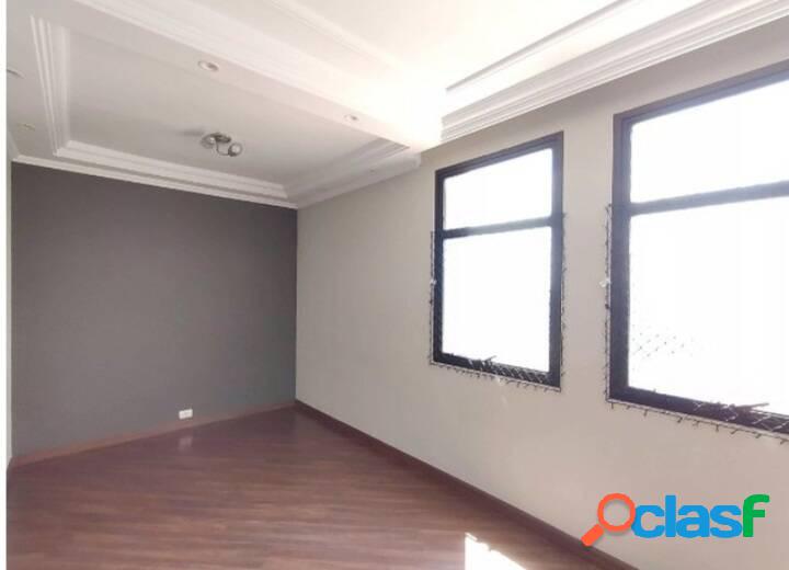 Apartamento com 3 suítes 2 vagas Vila Alexandria.