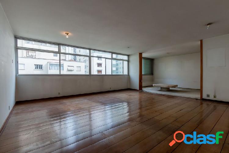 Apartamento com 3 quartos, 236m², à venda em São Paulo,