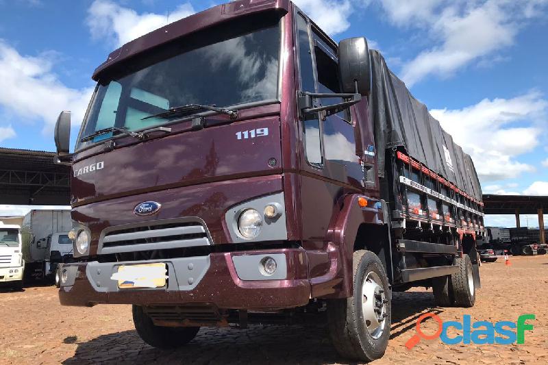 Caminhão Ford Cargo 1119 Graneleiro