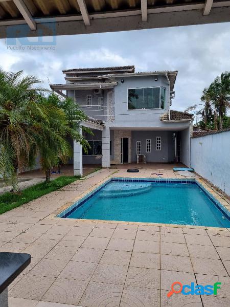 Casa com 03 suites para locação com Piscina em