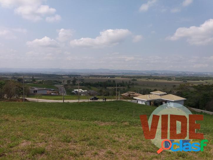 Lote Residencial de alto padrão, no Condomínio Colinas do