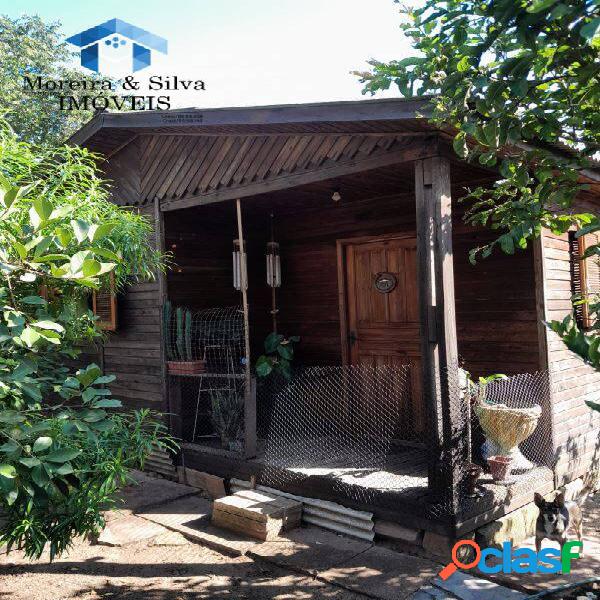 Terreno com duas Casas fora de condomínio, Morro