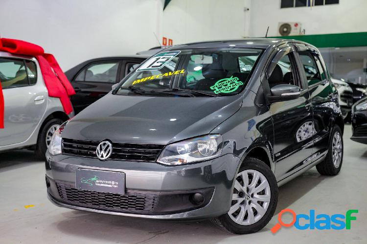 VOLKSWAGEN FOX 1.0 MI TOTAL FLEX 8V 5P CINZA 2013 1.0 FLEX