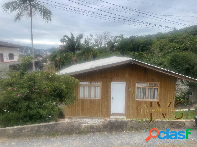 Casa a venda no bairro da Velha