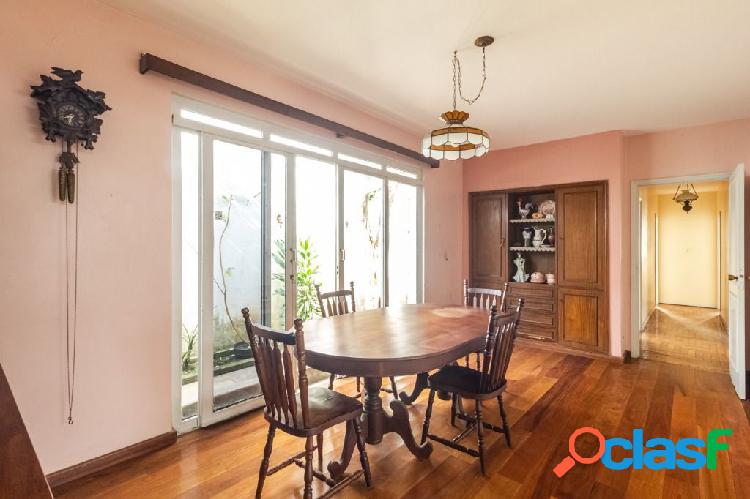 Casa com 3 quartos, 307m², à venda em São Paulo, Vila
