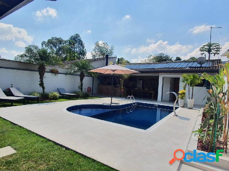 Casa com 3 suítes à venda, 360 m² por R$ 2.500.000 -