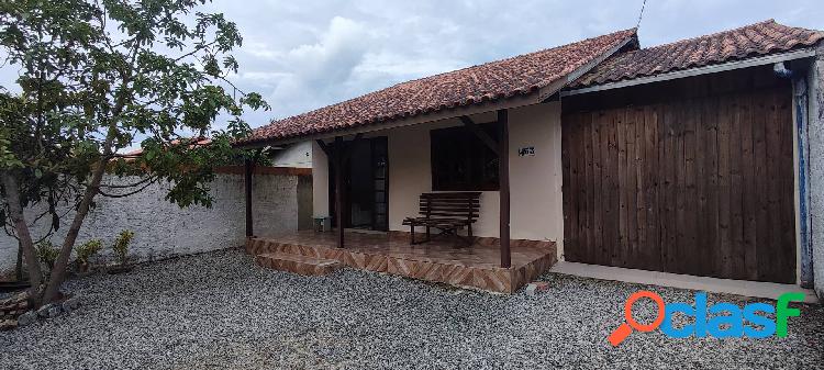 Casa de dois dormitórios no bairro Vila Nova