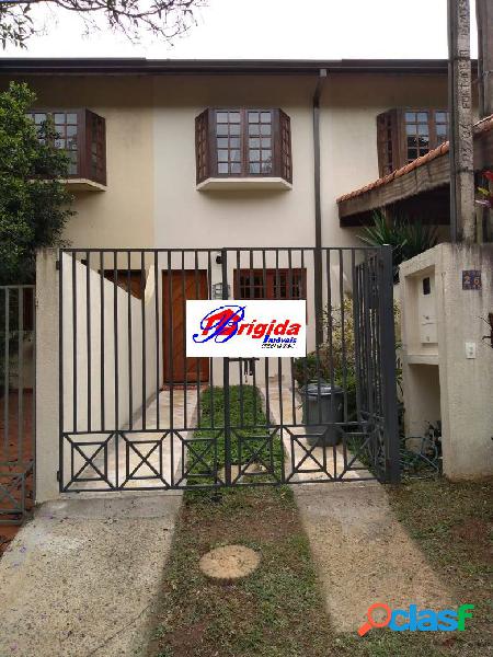 Excelente Casa com 03 dor, excelente localização, Jardim